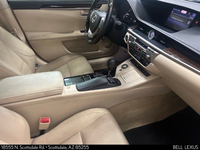 Used 2015 Lexus ES 350 w/ Luxury Package FWD image 12