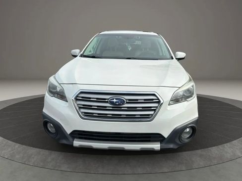 Used 2015 Subaru Outback 3.6R Limited AWD/4WD image 3