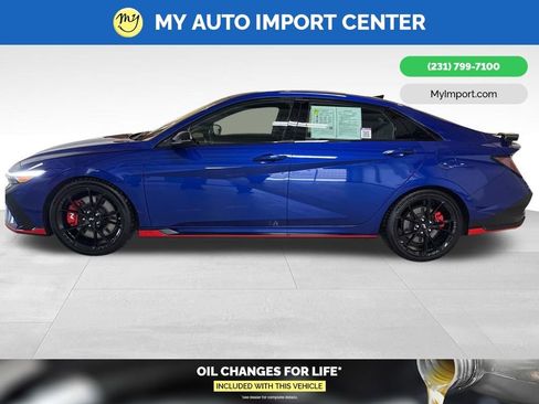 Used 2025 Hyundai Elantra N Base w/ Cargo Package image 4