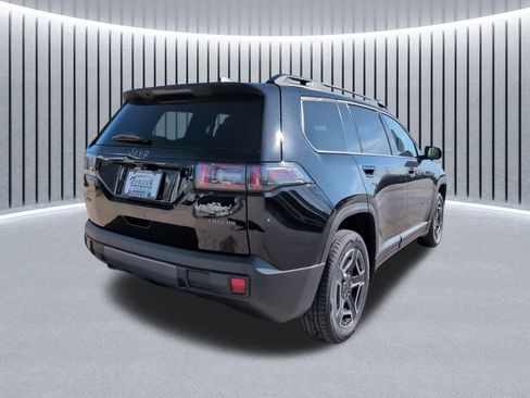 New 2026 Jeep Cherokee Laredo image 7