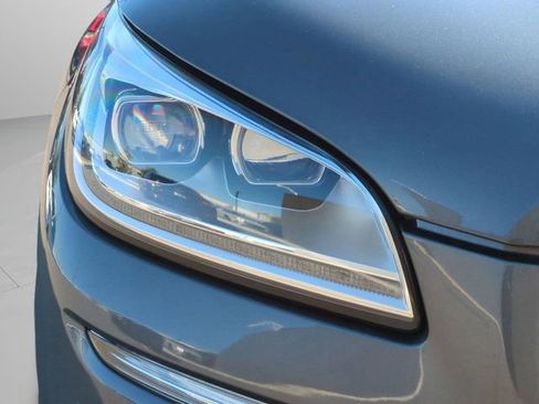 Used 2021 Lincoln Corsair Reserve w/ Equipment Group 201A image 31