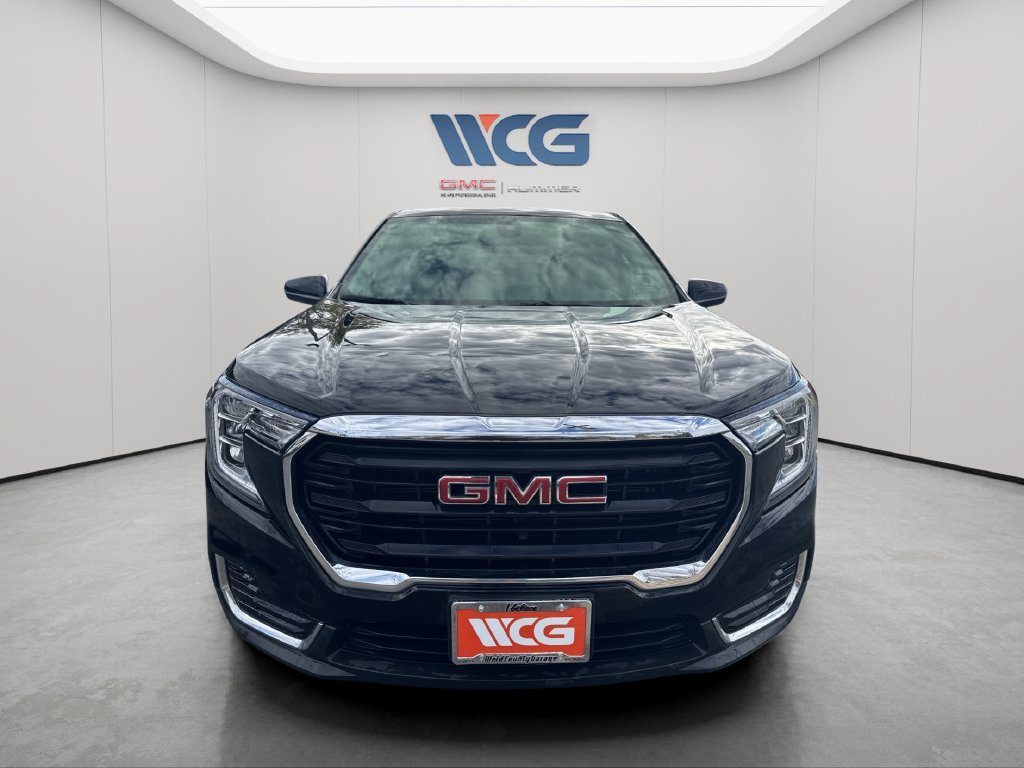 Used 2024 GMC Terrain SLE AWD/4WD image 8