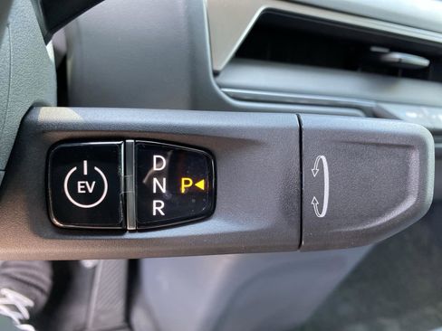 New 2026 Kia EV9 Wind image 21