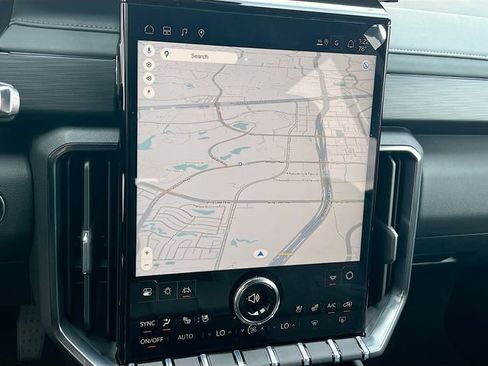 New 2026 GMC Acadia AT4 w/ Luxury Package image 8