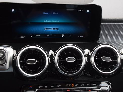 Certified 2022 Mercedes-Benz GLB 250 4MATIC image 26