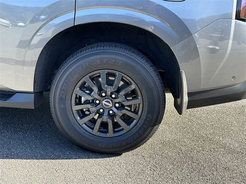 New 2025 Nissan Armada SV image 11