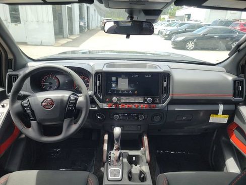 New 2026 Nissan Frontier PRO-4X w/ Pro-4x Convenience Package AWD/4WD image 6