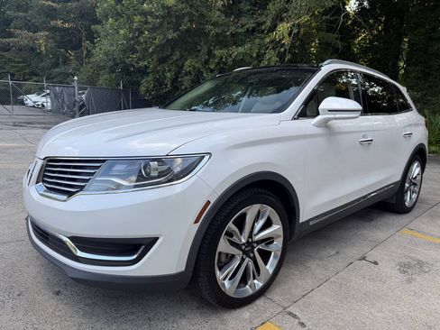 Used 2018 Lincoln MKX Reserve w/ Driver Assistance Package FWD image 7
