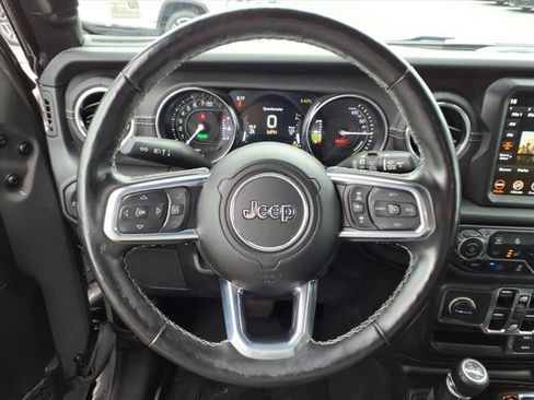 Used 2021 Jeep Wrangler Unlimited Sahara w/ Cold Weather Group image 19