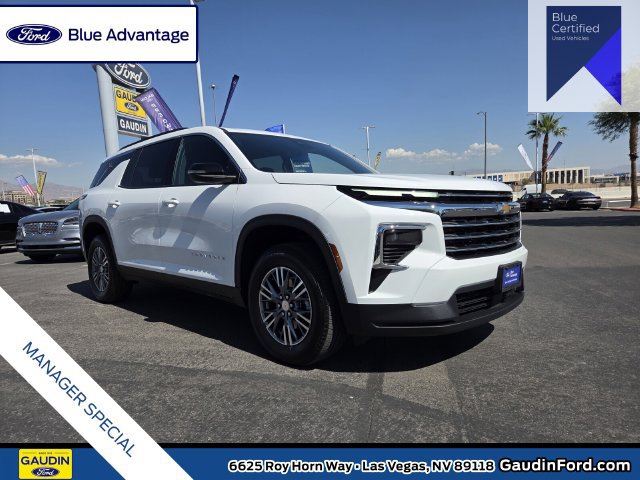 Used 2025 Chevrolet Traverse LT AWD/4WD image 1