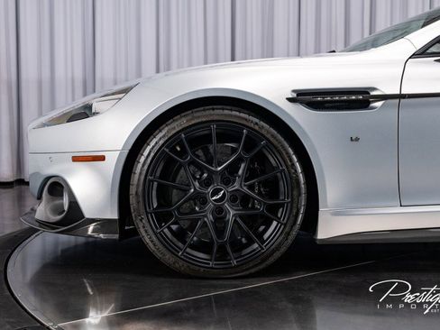 Used 2019 Aston Martin Rapide AMR image 20