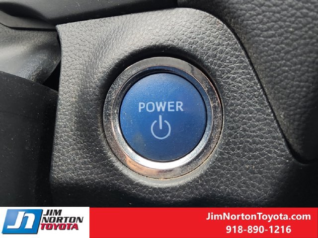 Used 2022 Toyota RAV4 XLE Premium AWD/4WD image 22