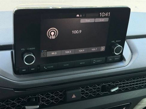 Used 2023 Honda Accord EX image 5