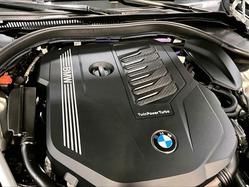 Used 2021 BMW 540i xDrive w/ Premium Package image 32