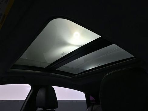 Used 2016 Chevrolet Malibu Premier image 35