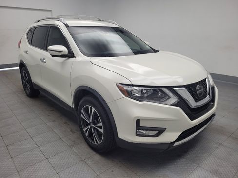 Used 2019 Nissan Rogue SV w/ Premium Package image 13