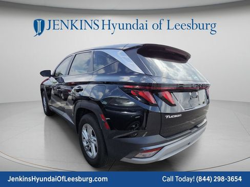 Certified 2025 Hyundai Tucson SE FWD image 3