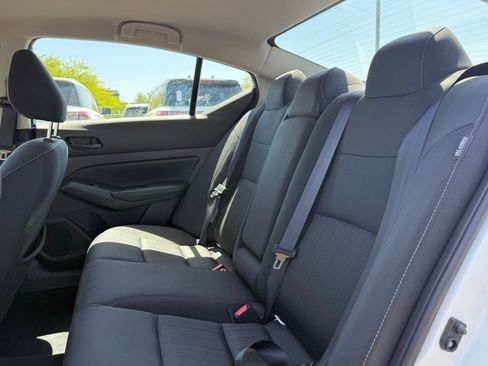 Used 2025 Nissan Altima 2.5 SV FWD image 9