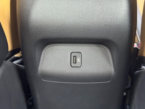 Used 2022 Nissan Sentra SV w/ SV Premium Package image 30