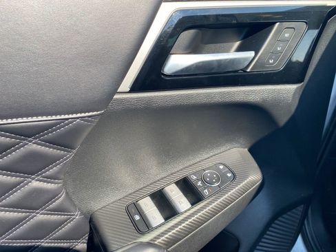 Used 2023 Mitsubishi Outlander SEL image 17