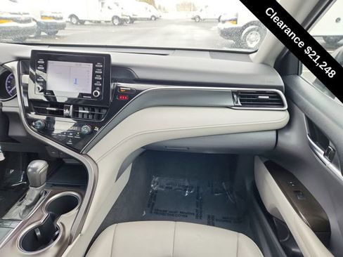 Used 2023 Toyota Camry SE image 20