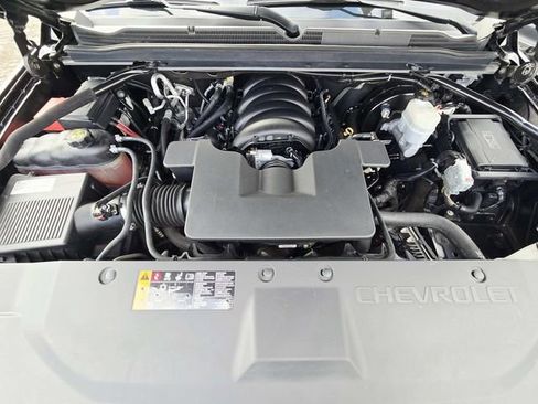 Used 2020 Chevrolet Suburban Premier w/ Premier 6.2L Value Package image 20