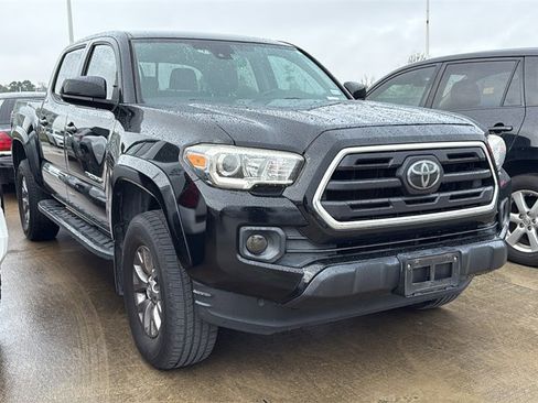Used 2018 Toyota Tacoma SR5 image 3