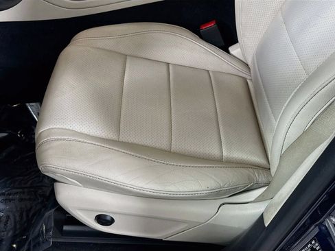 Used 2021 Mercedes-Benz GLE 350 4MATIC image 13