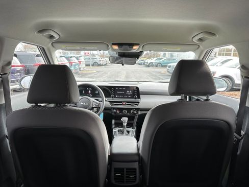 Used 2024 Kia Seltos LX image 11