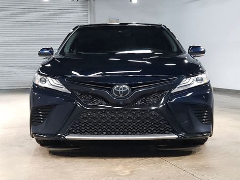 Used 2020 Toyota Camry XSE image 2