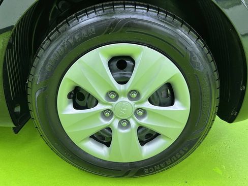 Used 2017 Kia Forte LX FWD image 14