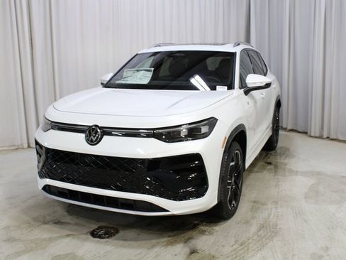 New 2026 Volkswagen Tiguan SEL R-Line image 39