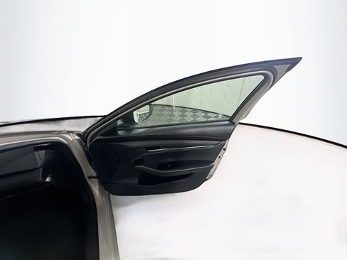 Used 2024 MAZDA MAZDA3 s FWD image 31