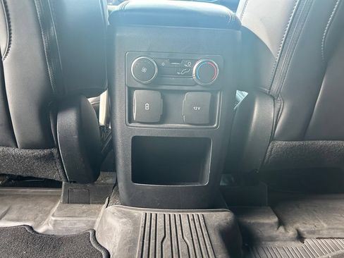 Used 2021 Ford Explorer XLT w/ Equipment Group 202A AWD/4WD image 32