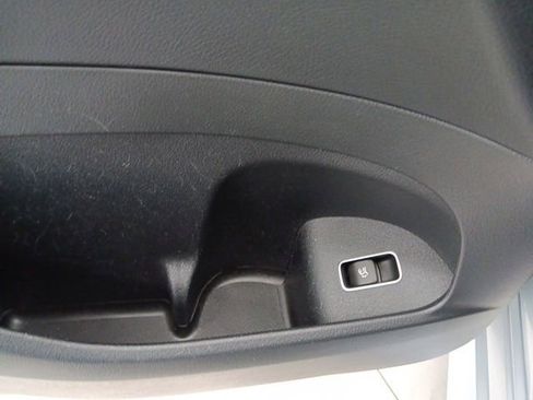 Used 2024 Mercedes-Benz GLE 350 4MATIC w/ AMG Line Exterior image 42