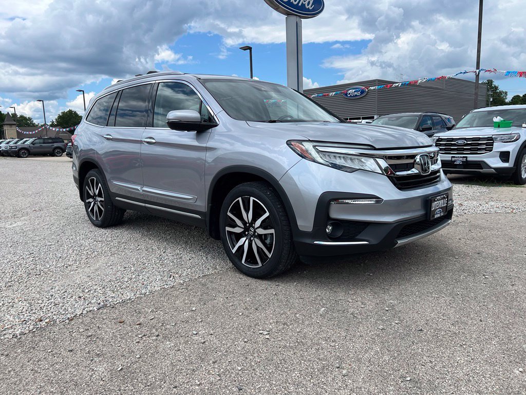 Used 2022 Honda Pilot Touring image 1