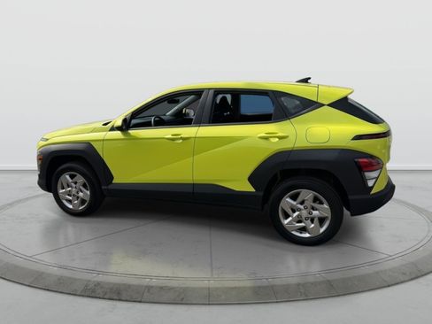 Used 2024 Hyundai Kona SE image 6