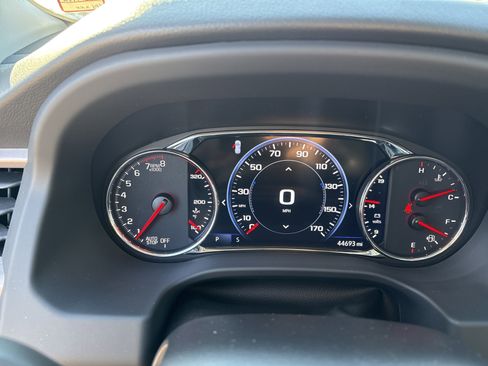 Used 2022 GMC Acadia AT4 w/ Technology Package image 25