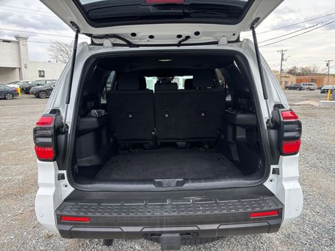 Used 2025 Toyota 4Runner TRD Off-Road image 27
