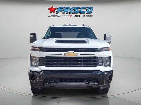 Used 2025 Chevrolet Silverado 2500 Custom w/ Custom Value Package AWD/4WD image 2