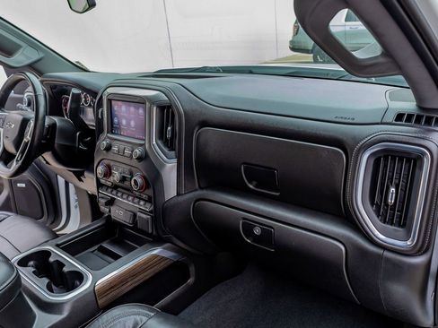 Used 2020 Chevrolet Silverado 1500 RST w/ Rally Edition AWD/4WD image 17