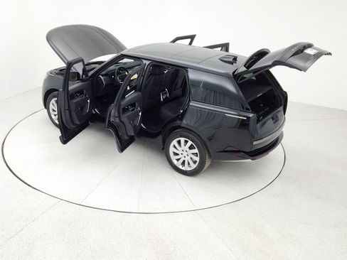 Certified 2024 Land Rover Range Rover SE AWD/4WD image 24