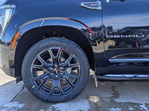 New 2026 GMC Yukon XL Denali image 10
