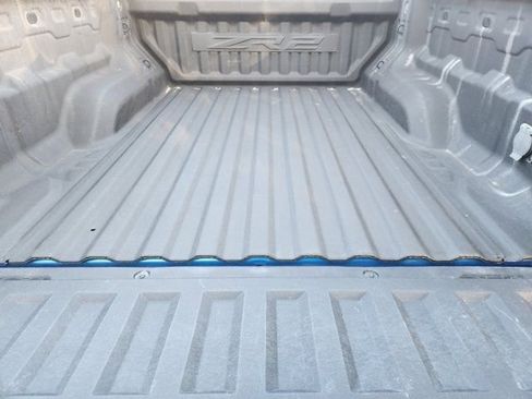 Used 2024 Chevrolet Colorado ZR2 w/ ZR2 Convenience Package III image 34