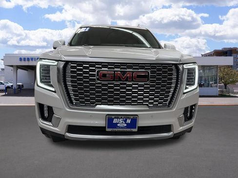Used 2021 GMC Yukon Denali w/ Denali Premium Package AWD/4WD image 8
