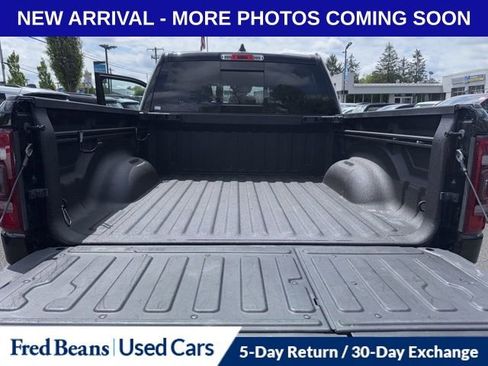 Used 2023 RAM 1500 Laramie AWD/4WD image 12
