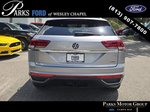 Used 2020 Volkswagen Atlas Cross Sport SE w/ Towing Package AWD/4WD image 5