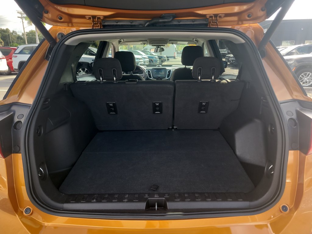 Used 2018 Chevrolet Equinox LT AWD/4WD image 12