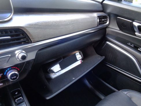 Used 2022 Kia Telluride SX image 20