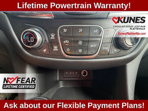 Used 2020 Chevrolet Equinox LT AWD/4WD image 30